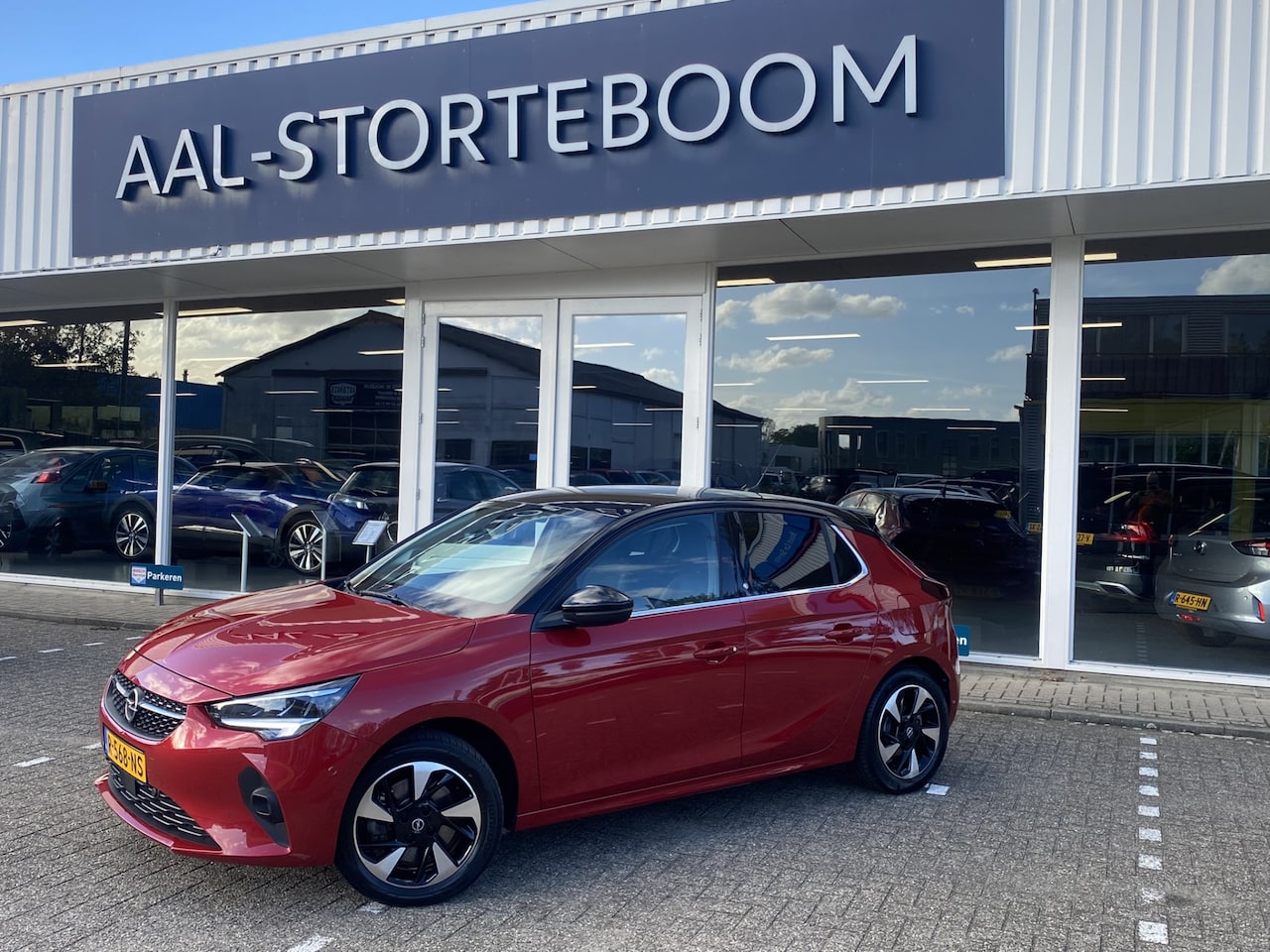 Opel Corsa-e - Elegance | CCS | LED | Bluetooth | Apple Carplay | DAB+ | PDC v+a incl. camera | Cruise Co - AutoWereld.nl