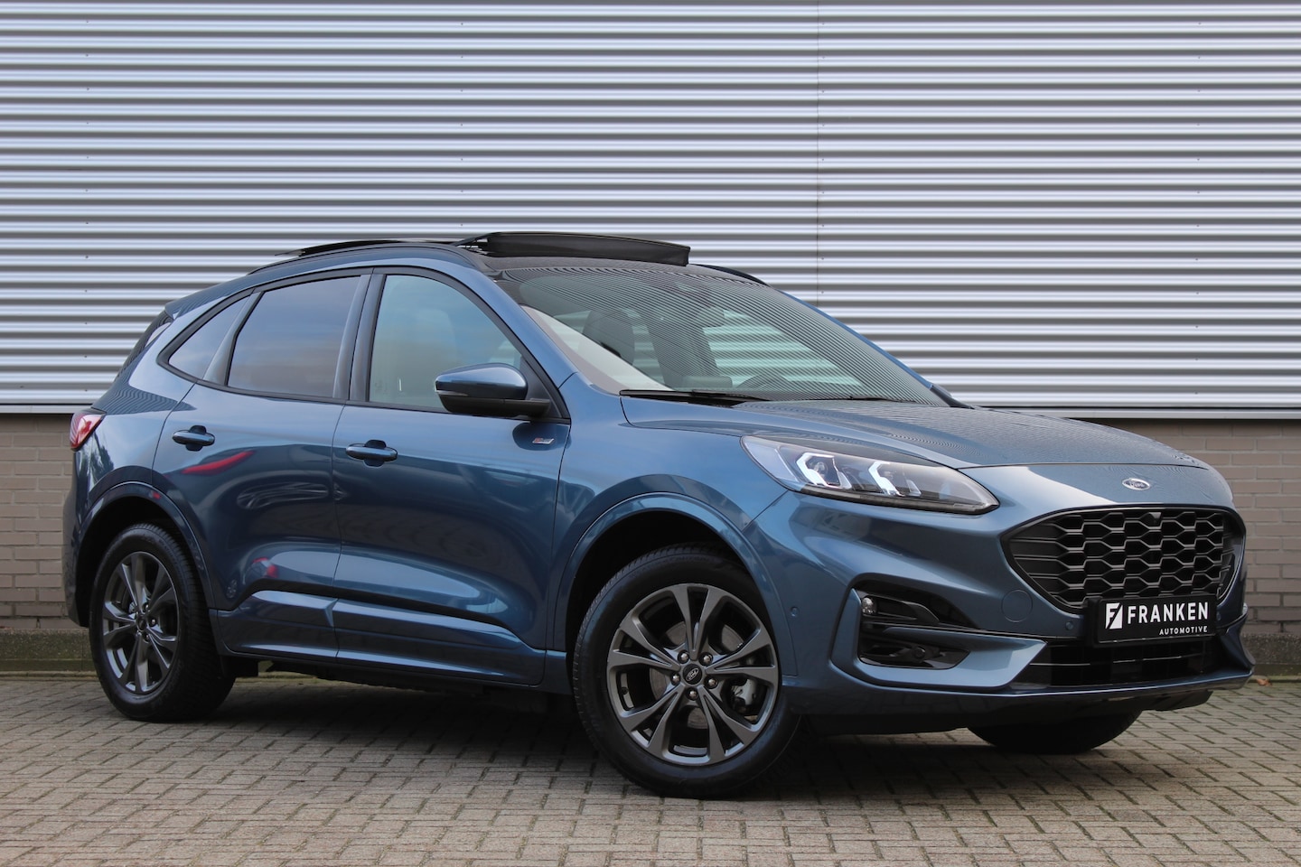 Ford Kuga - 2.5 PHEV ST-Line X | Trekhaak | Panoramadak | BLIS | B&O | Navigatie - AutoWereld.nl