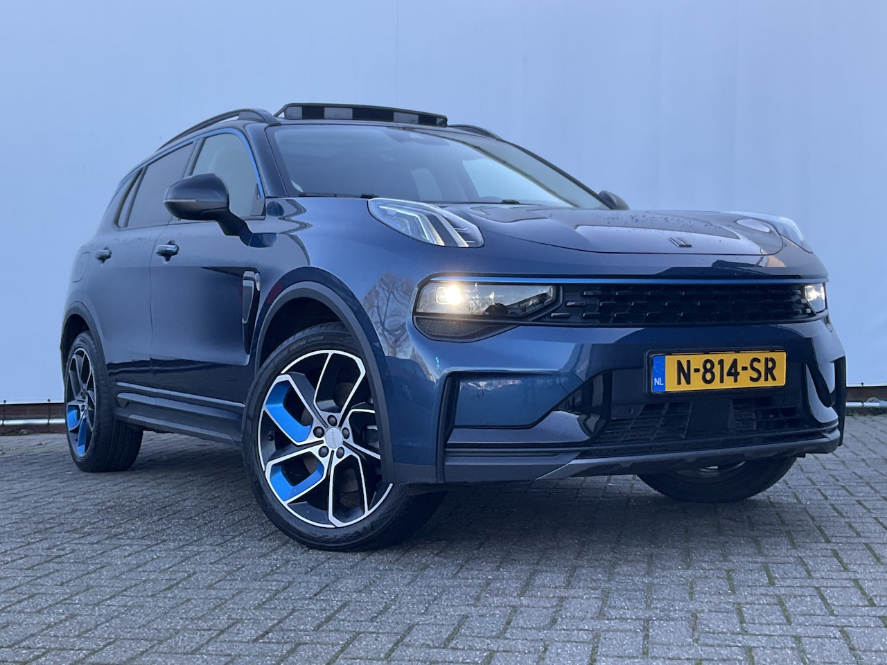 Lynk & Co 01 - 1.5 PHEV Carplay Pano.dak Adapt.Cruise Hoge zit Plug-in - AutoWereld.nl