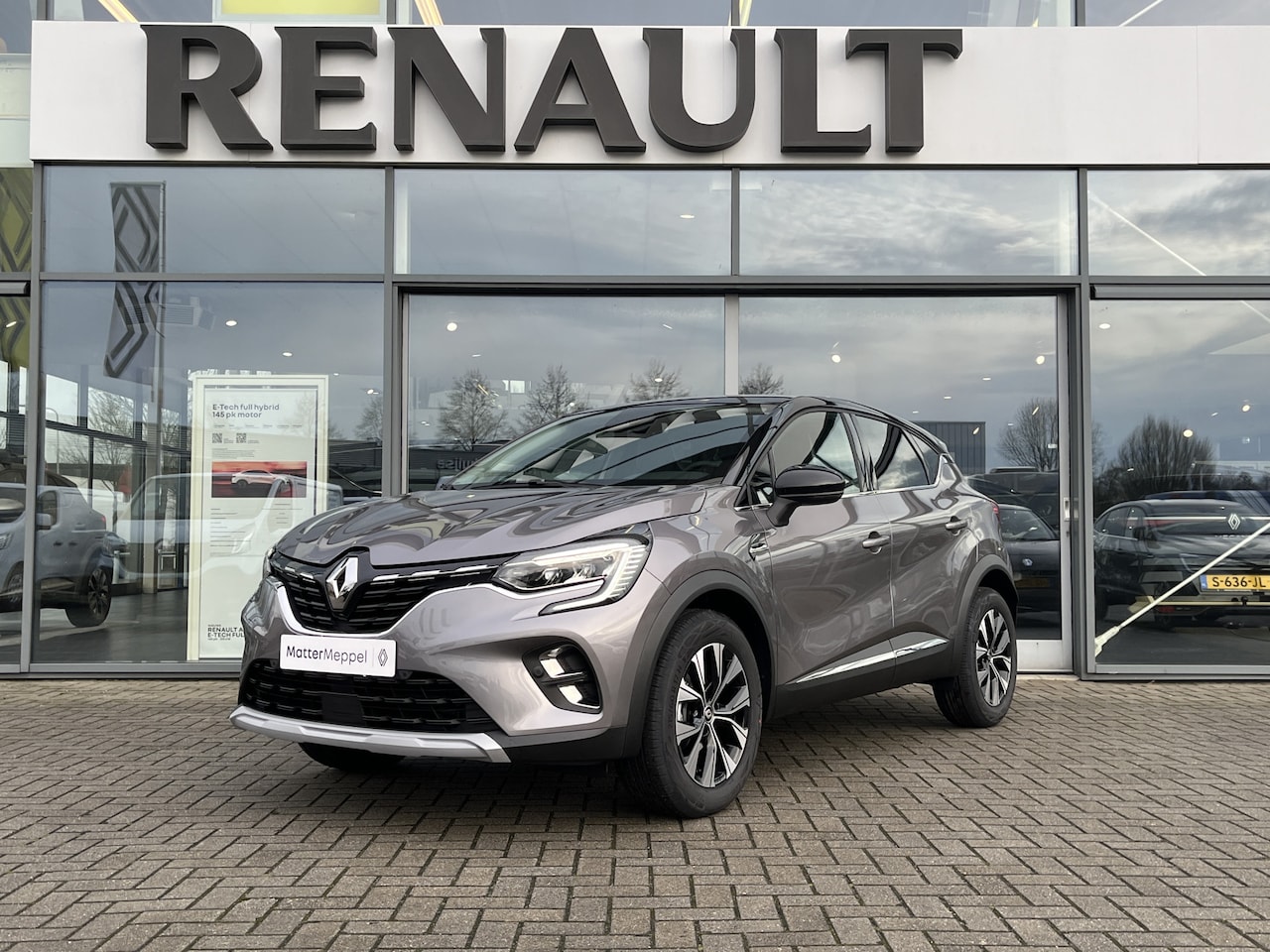 Renault Captur - TCe 90 Techno | NL Auto | Navigatie | Camera + Parkeersensoren | Climate Control | Lichtme - AutoWereld.nl