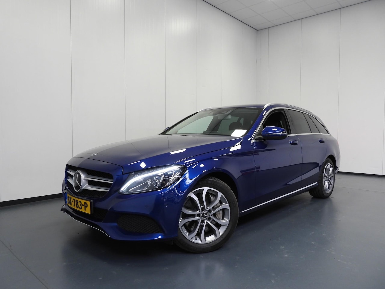 Mercedes-Benz C-klasse Estate - C350e Premium Plus NAVI/CAMERA/LED/PDC/17"LMV! - AutoWereld.nl
