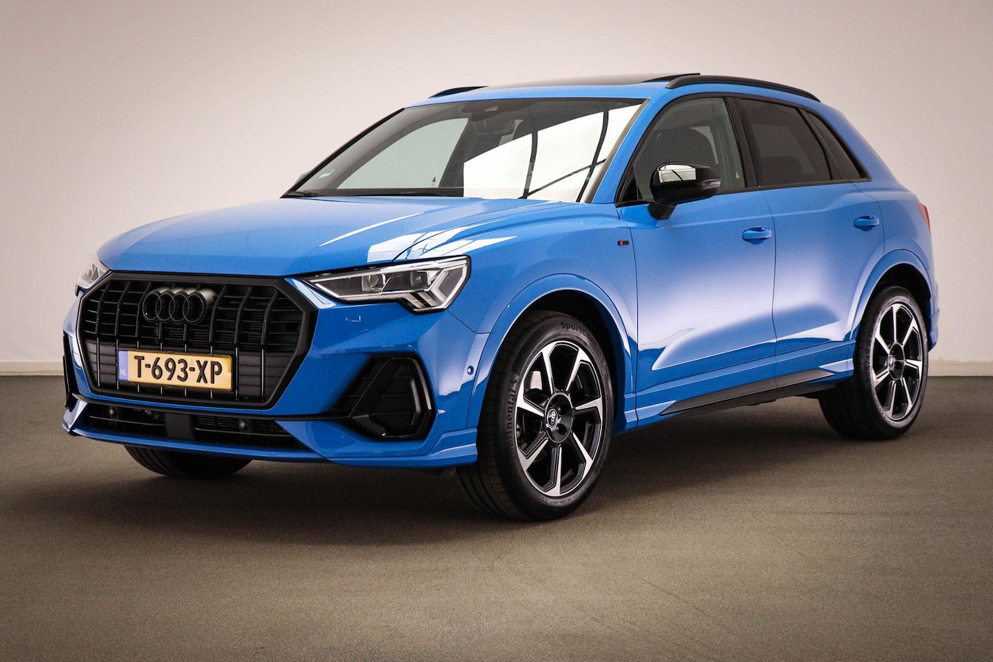 Audi Q3 - 35 TFSI S-Line edition | PANORAMADAK | VIRTUAL COCKPIT | DAB | APPLE | TREKHAAK - AutoWereld.nl