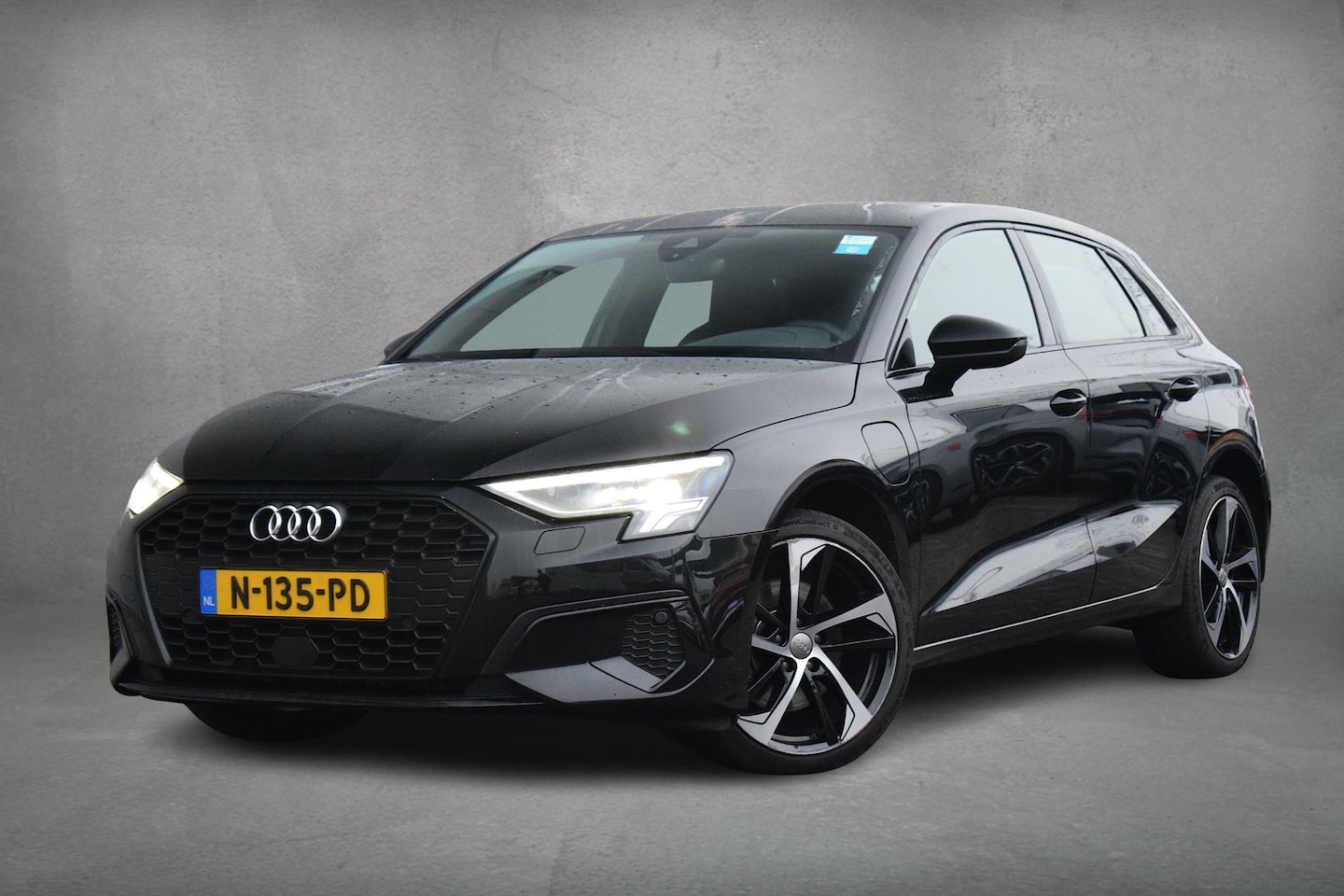 Audi A3 Sportback - 40 TFSI e Business edition | Apple CarPlay | LED | Sportstoelen | Climate - AutoWereld.nl