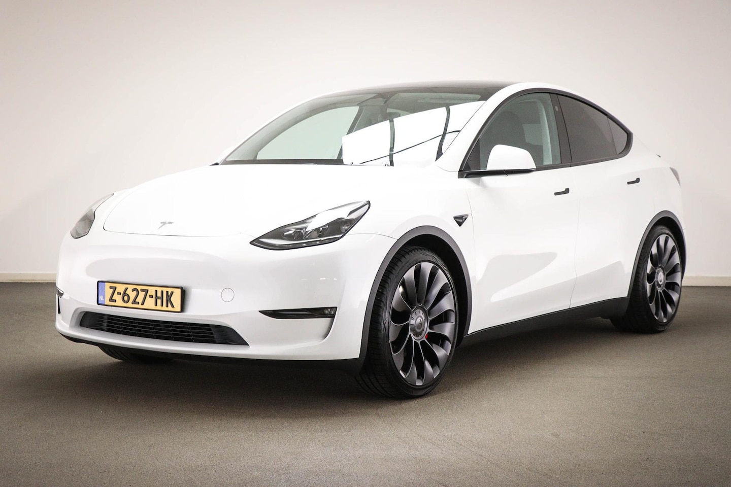 Tesla Model Y - Performance AWD 75 kWh SOH 94% | PANORAMADAK | STUURVERWARMING | CAMERA - AutoWereld.nl