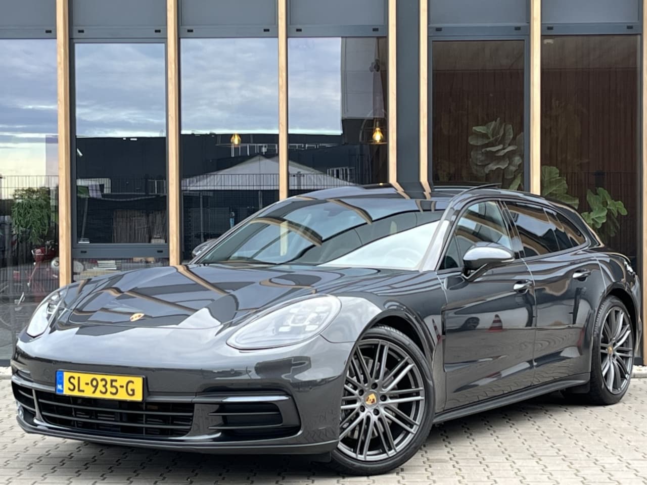 Porsche Panamera Sport Turismo - 3.0 4 3.0 4 - AutoWereld.nl