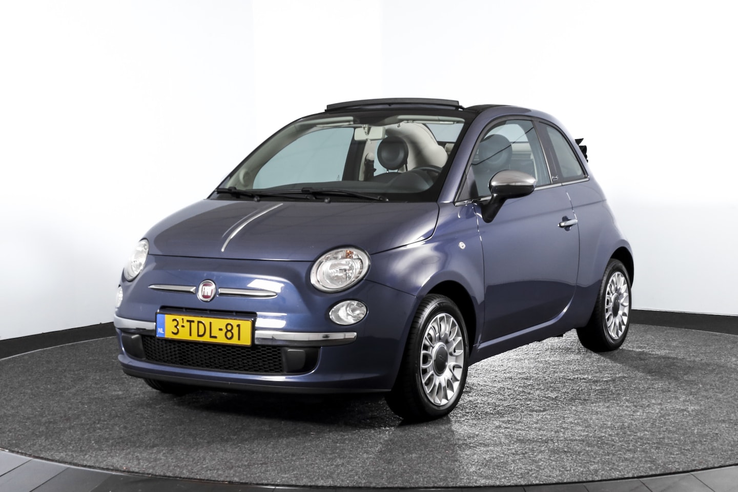 Fiat 500 C - 1.0 TwinAir Easy 66 PK | Open dak | PDC | Airco | Radio/CD-speler | LM 15" | - AutoWereld.nl
