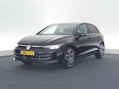 Volkswagen Golf - 8.5 1.5 eTSI 116pk DSG Style Camera Stoelverwarming Massage Keyless Navigatie