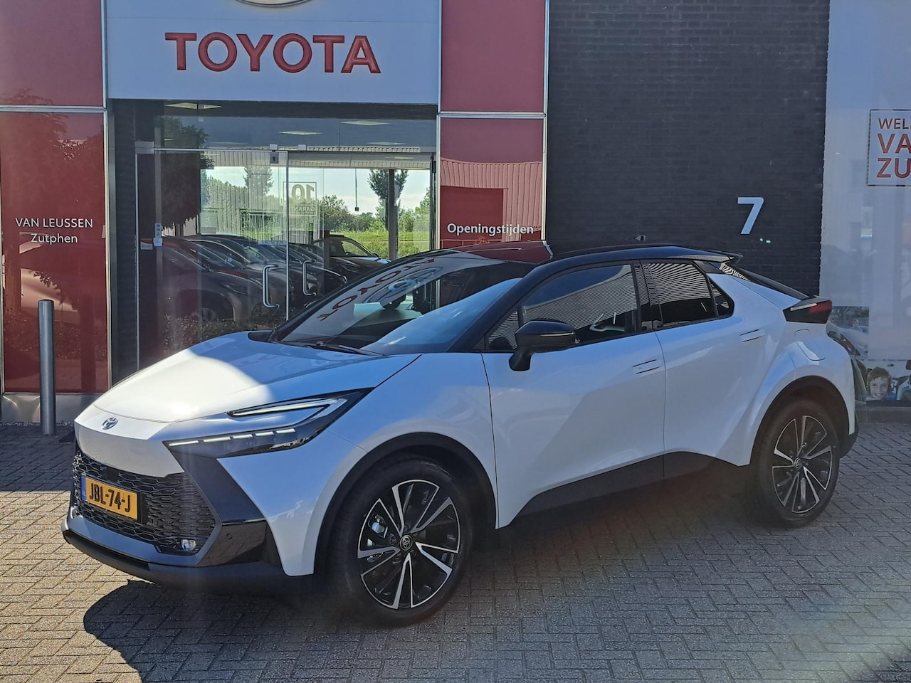 Toyota C-HR - 1.8 Hybrid 140 Executive JBL-AUDIO ELEK. STOEL & GEHEUGEN ELEK. ACHTERKLEP NAVI - AutoWereld.nl