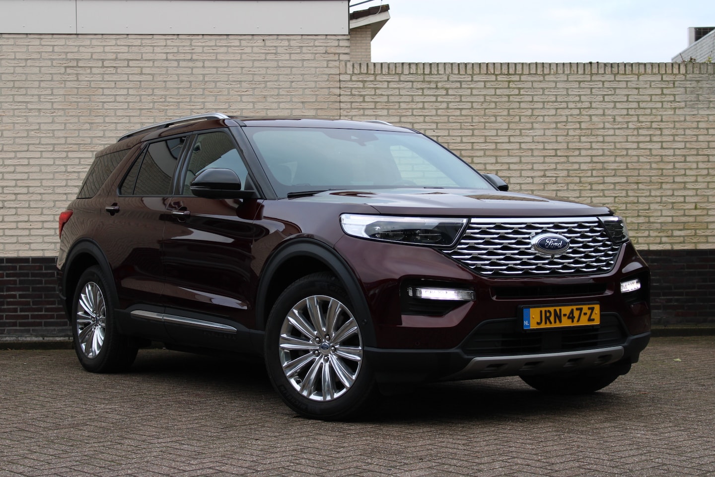Ford Explorer - 3.0 V6 EcoBoost PHEV Platinum | Panoramadak | Leder | Massage | B&O - AutoWereld.nl