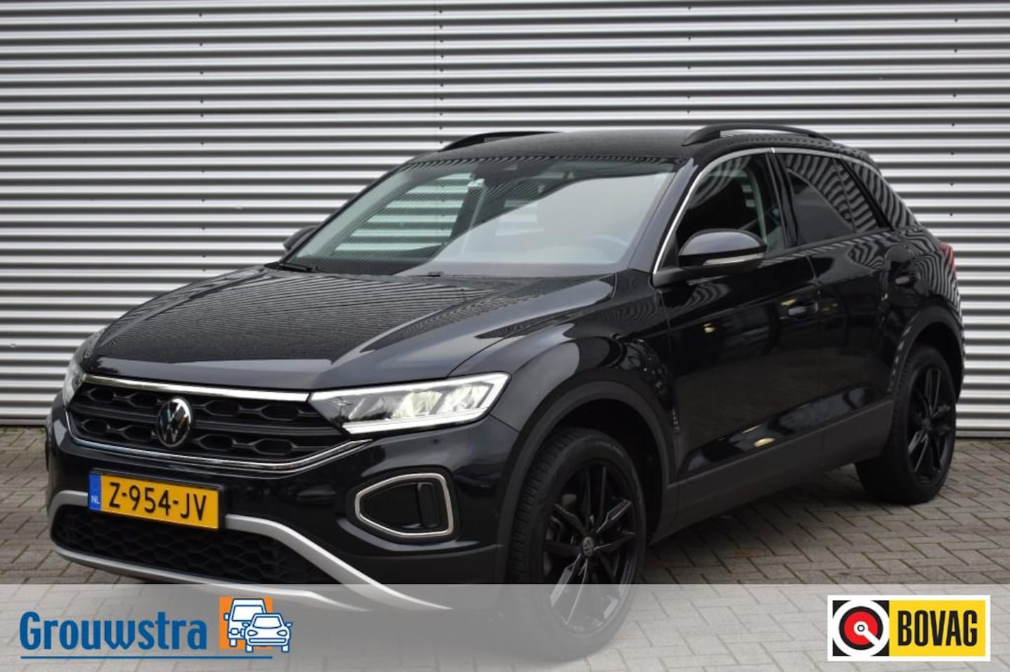 Volkswagen T-Roc - 1.5 TSI DSG7 STYLE / ADAP. CRUISE / APP CONNECT / 18 LM. VELGEN - AutoWereld.nl