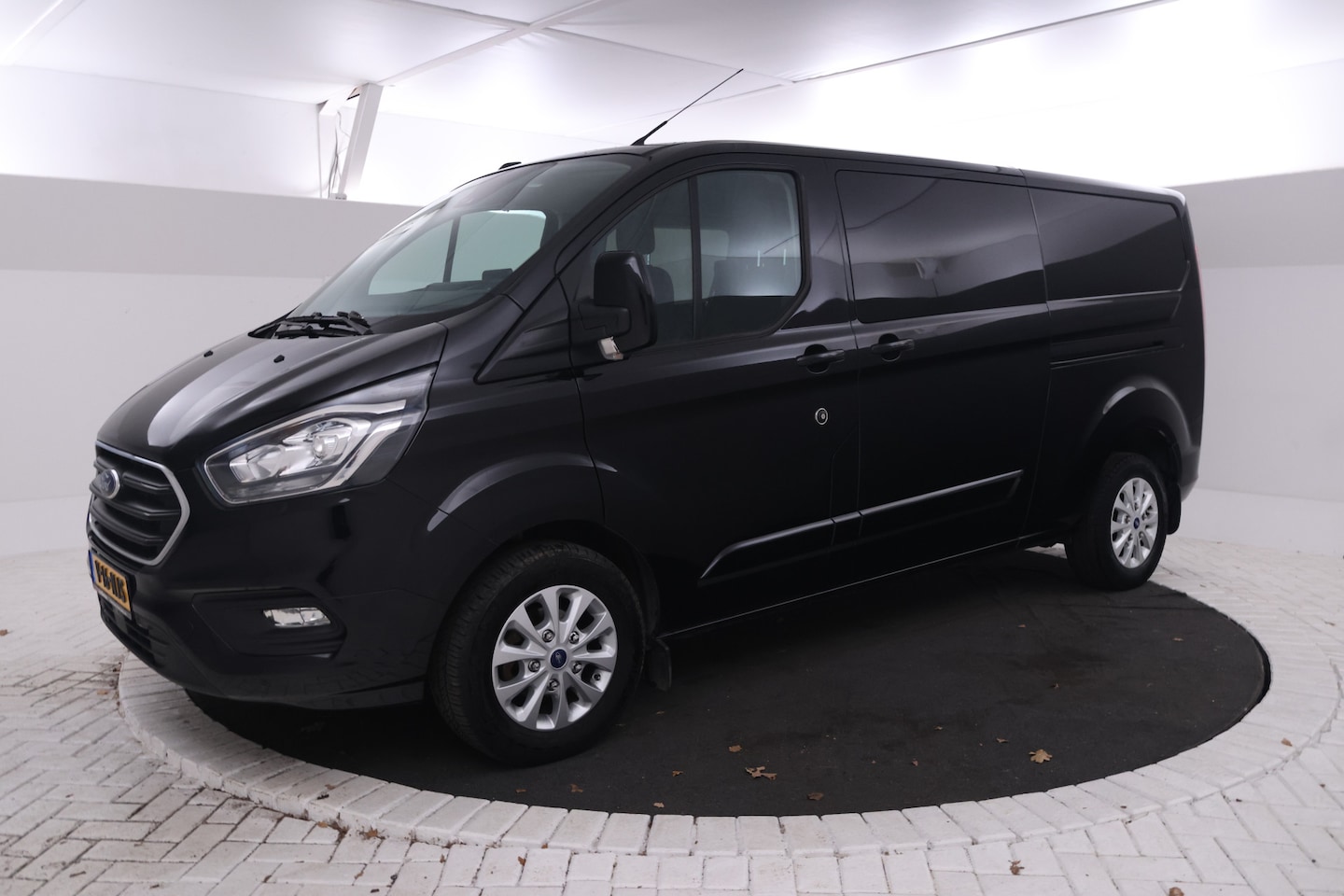Ford Transit Custom - 300 2.0 TDCI L2H1 Limited DC Dubbel cabine, Automaat, Airco. - AutoWereld.nl