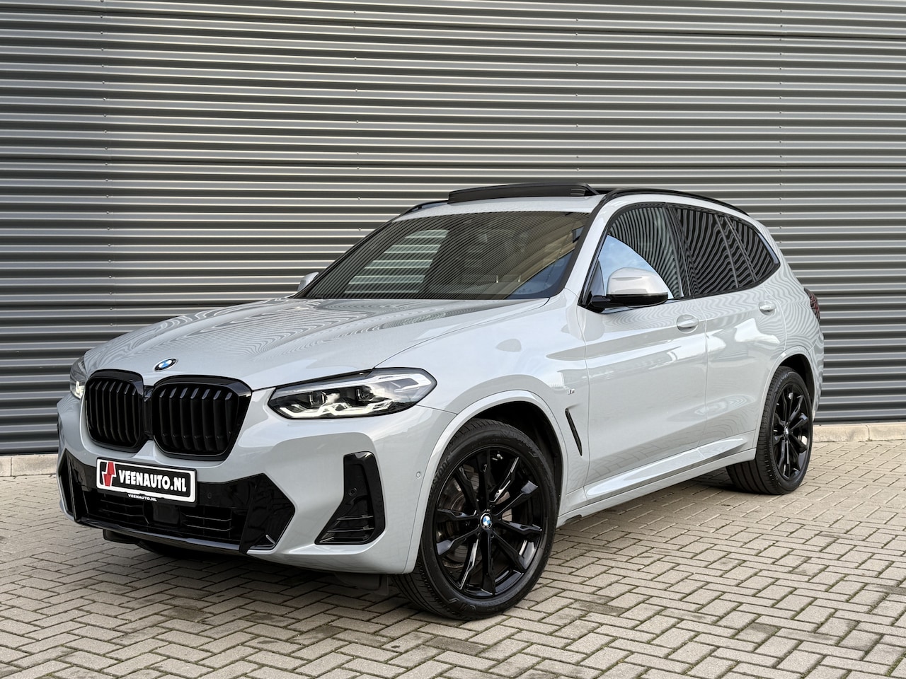 BMW X3 - xDrive20i M-Sport Shadow Pano/Leder/Trekhaak - AutoWereld.nl
