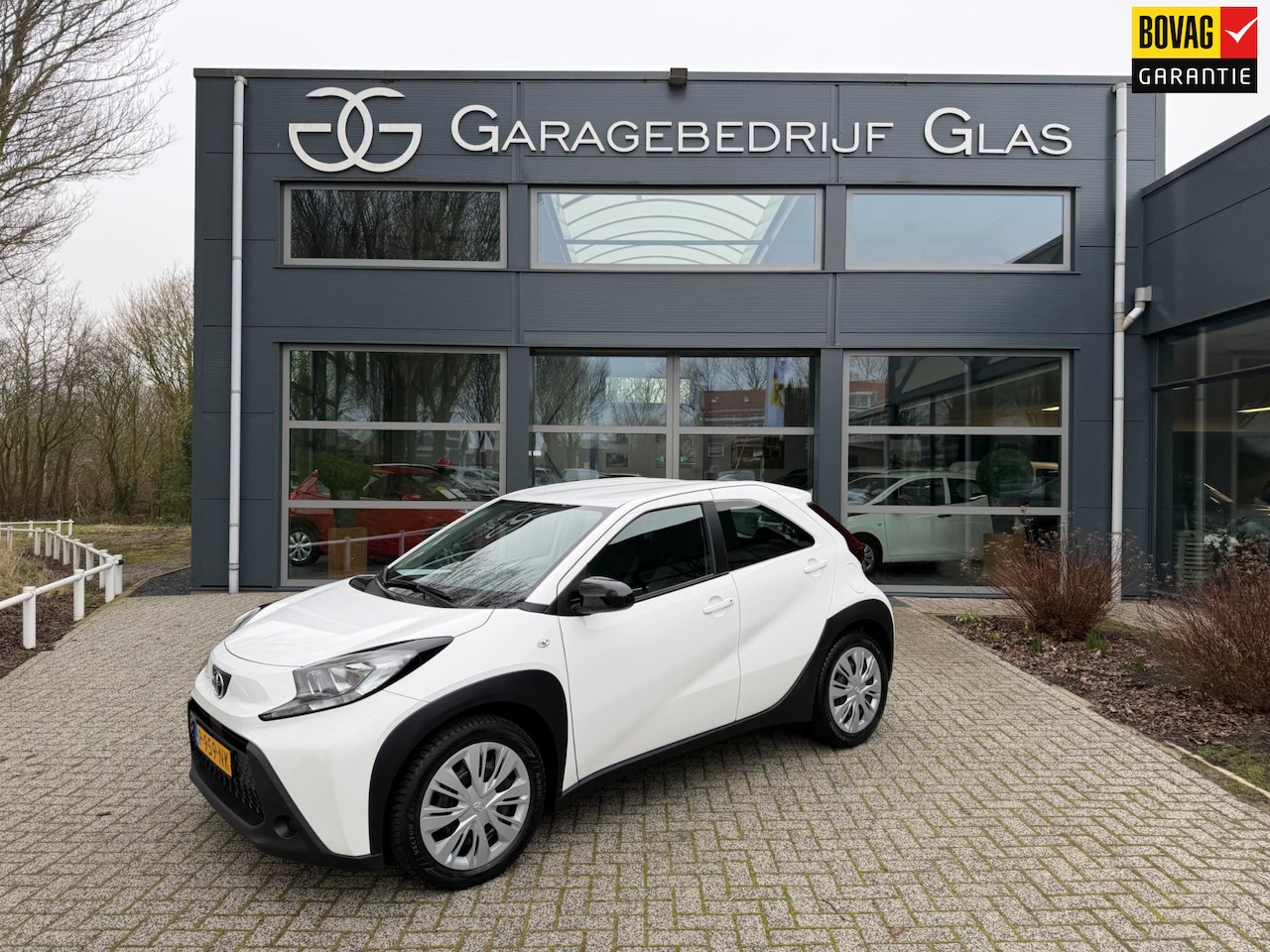 Toyota Aygo X - 1.0 VVT-i MT Play - camera - carplay - AutoWereld.nl