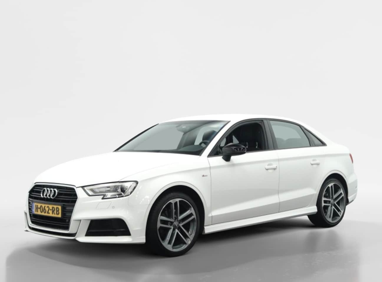 Audi A3 Limousine - 35 TFSI 150PK S-Tronic S-Line | B&O Audio | Navigatie | Cruise - AutoWereld.nl