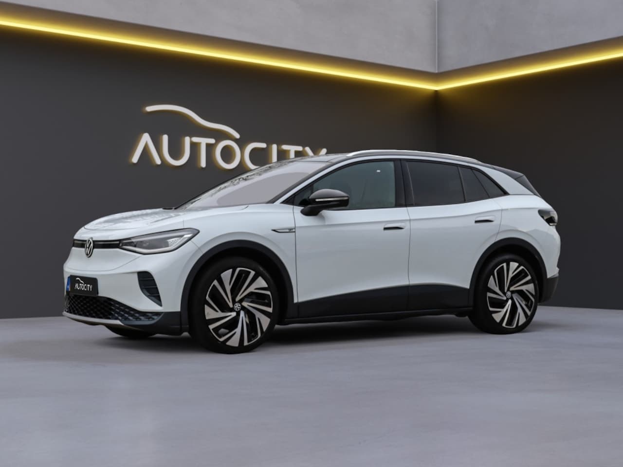 Volkswagen ID.4 - Pro Performance 77kWh 204pk 1st Max 92% SOH Pano l Trekhaak l Wa - AutoWereld.nl