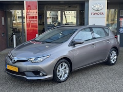 Toyota Auris - 1.8 Hybrid ASPIRATION NL-AUTO 1E-EIG 100%-DEALERONDERHOUDEN TREKHAAK NAVI CRUISE 4S-BANDEN