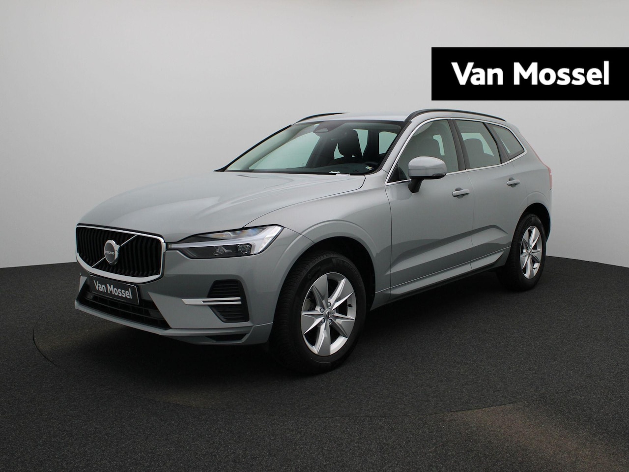 Volvo XC60 - 2.0 B4 Mild-Hybrid Momentum | Trekhaak 2300KG | Navigatie | Apple Carplay / Android Auto | - AutoWereld.nl