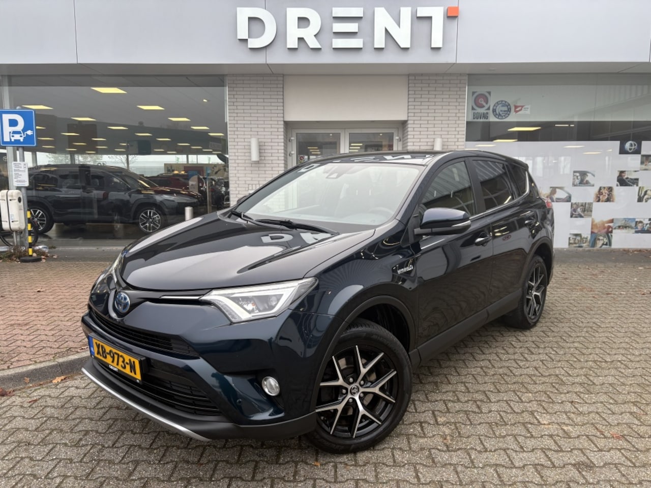 Toyota RAV4 - 2.5 Hybrid Style | Stoelverwarming | Trekhaak | NAVI | - AutoWereld.nl