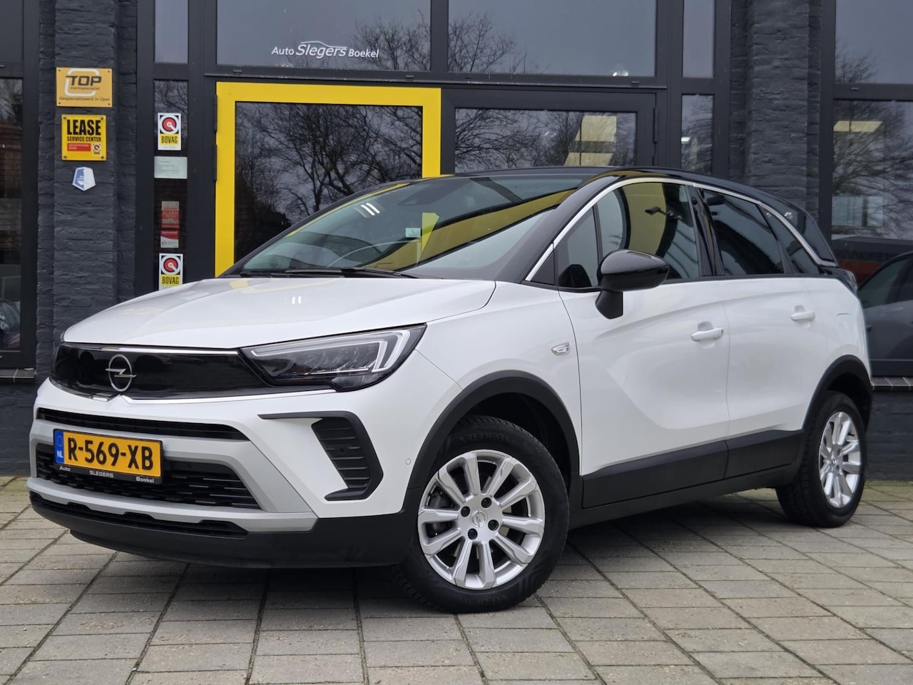 Opel Crossland - 1.2 Turbo Elegance Automaat| Park. Camera | Sensoren Voor + Achter | Botswaarschuw. | Appl - AutoWereld.nl