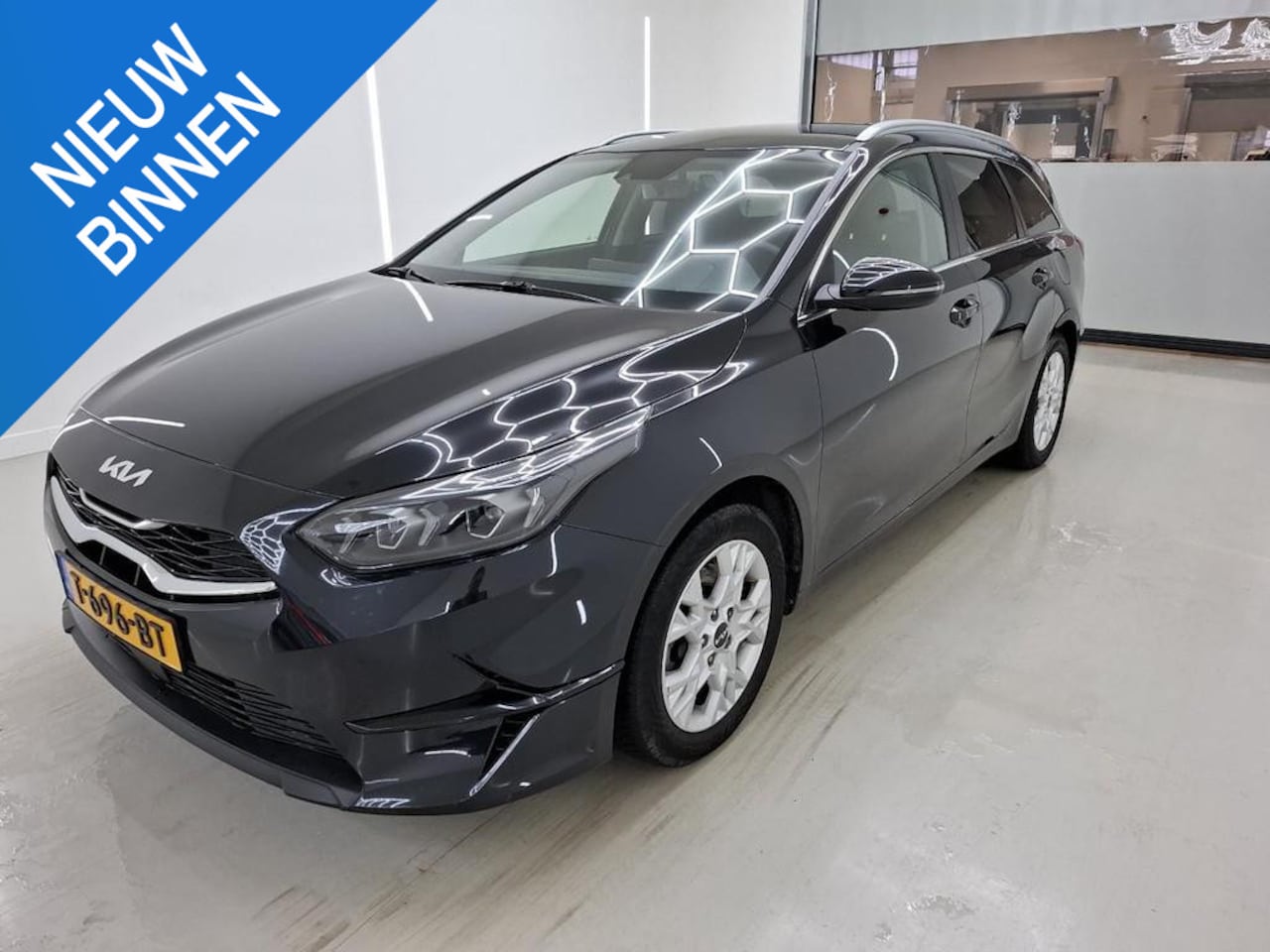 Kia Cee'd Sportswagon - Ceed 1.5 T-GDi DynamicPlusLine Automaat | Trekhaak | Keyless | Stoel + Stuurverwarming - AutoWereld.nl