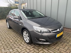 Opel Astra - 1.4 Turbo Blitz