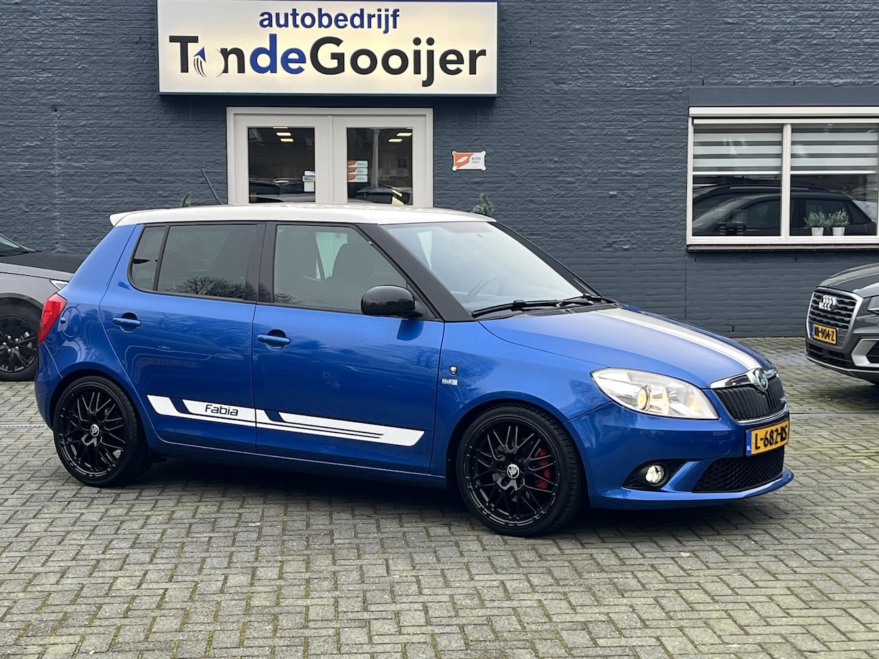 Skoda Fabia - 1.4 TSi DSG RS 180 pk | CLIMA | PDC | STOELVERW. | 17" | - AutoWereld.nl