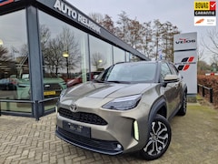 Toyota Yaris Cross - 1.5 Hybrid 115 STYLE/STOEL-EN STUURVERWARMING/LMV 17"/KEYLESS/NAVI