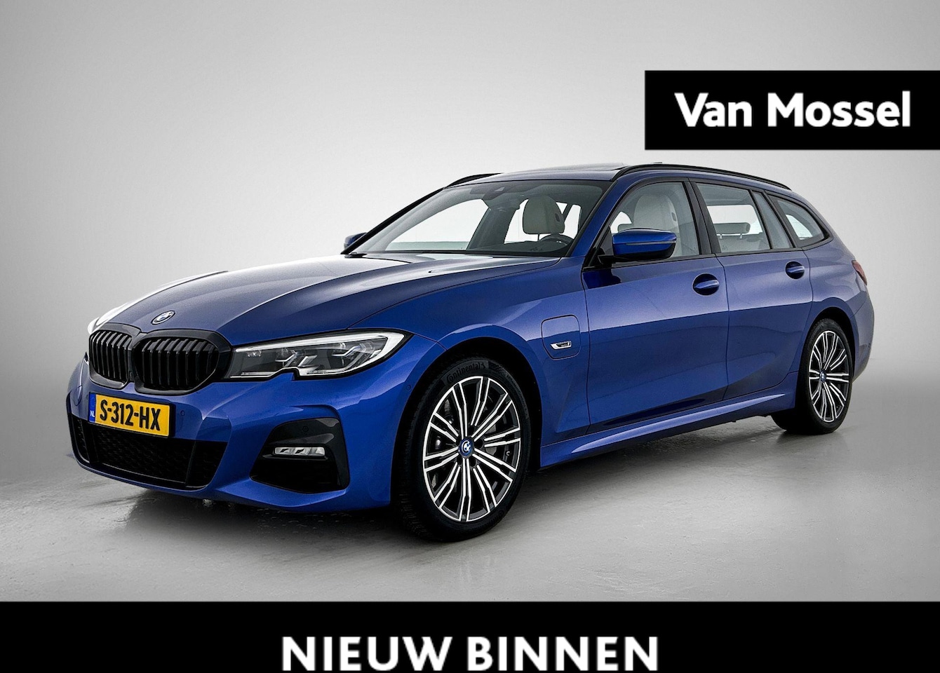 BMW 3-serie Touring - 330e Business Edition Plus | AUTOMAAT | PANORAMADAK | HEAD-UP | CAMERA | ELEKTRISCHE STOEL - AutoWereld.nl