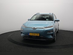 Hyundai Kona Electric - EV Fashion 64 kWh 3- Fase SOH 95, 8% | Warmtepomp | Elektrisch Schuif/Kanteldak | Camera |