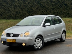Volkswagen Polo - Zeer Nette 1.4 16V | AUTOMAAT | Weinig KM |