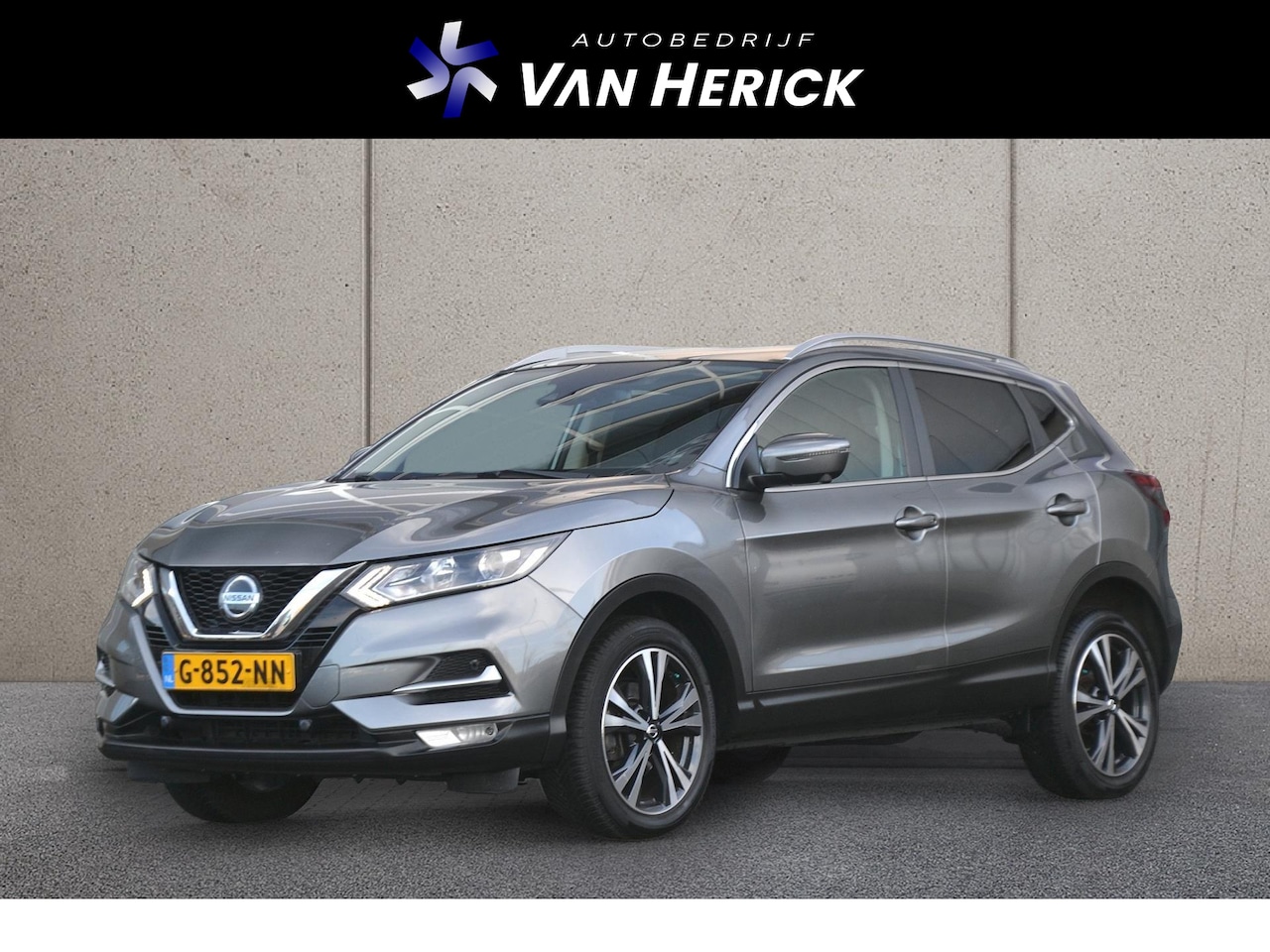 Nissan Qashqai - 1.3 DIG-T N-Connecta 160PK Automaat | Panoramadak | Nette staat - AutoWereld.nl