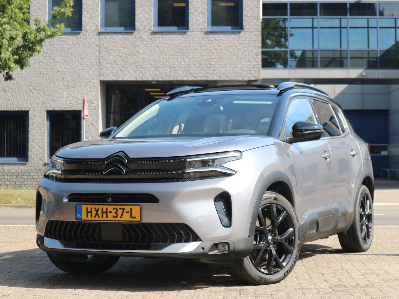Citroën C5 Aircross - 1.6 Plug-in Hybrid 180 Max SOH 100% / Panoramadak / Black Pack / 360-Camera - AutoWereld.nl