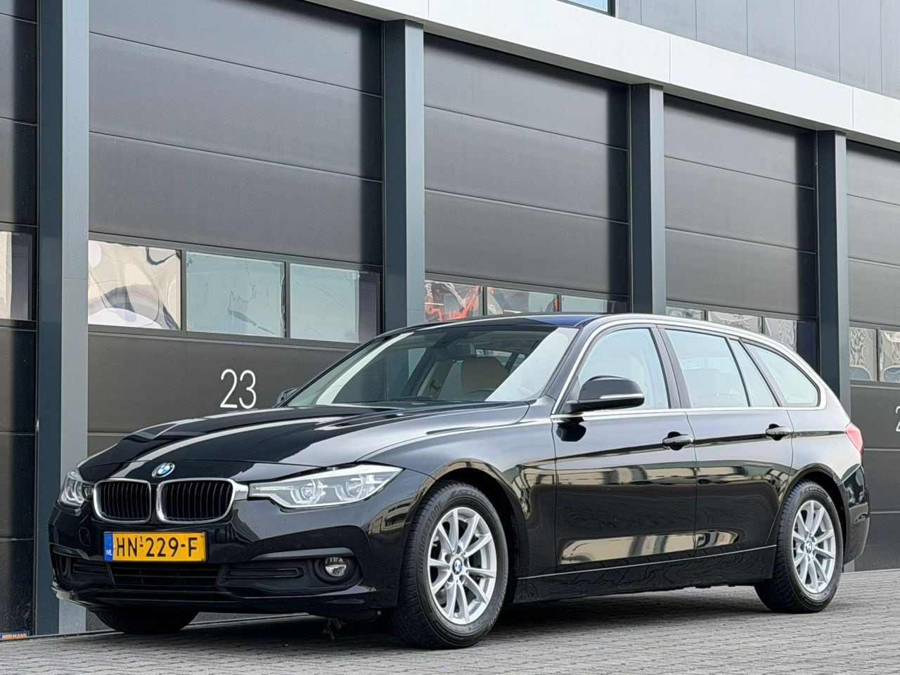 BMW 3-serie Touring - 320d Leer Clima PDC EURO-6 - AutoWereld.nl