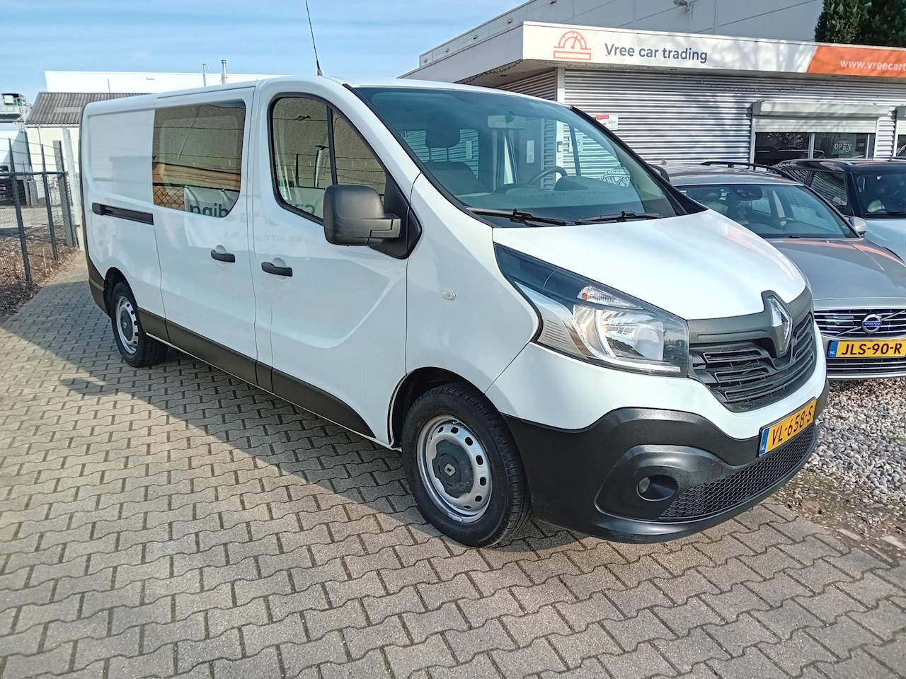 Renault Trafic - 1.6 dCi T29 L2H1 DC Comfort TREKHAAK!! AIRCO!! - AutoWereld.nl