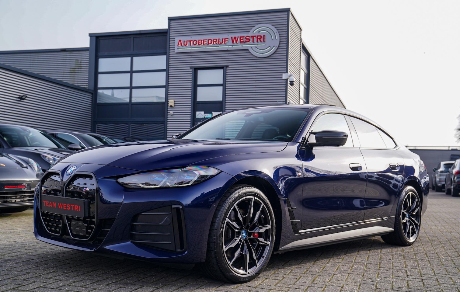 BMW i4 - M50 High Executive 84 kWh | Schuifdak | BTW incl. | Harman/Kardon | Head up | Adaptieve cr - AutoWereld.nl