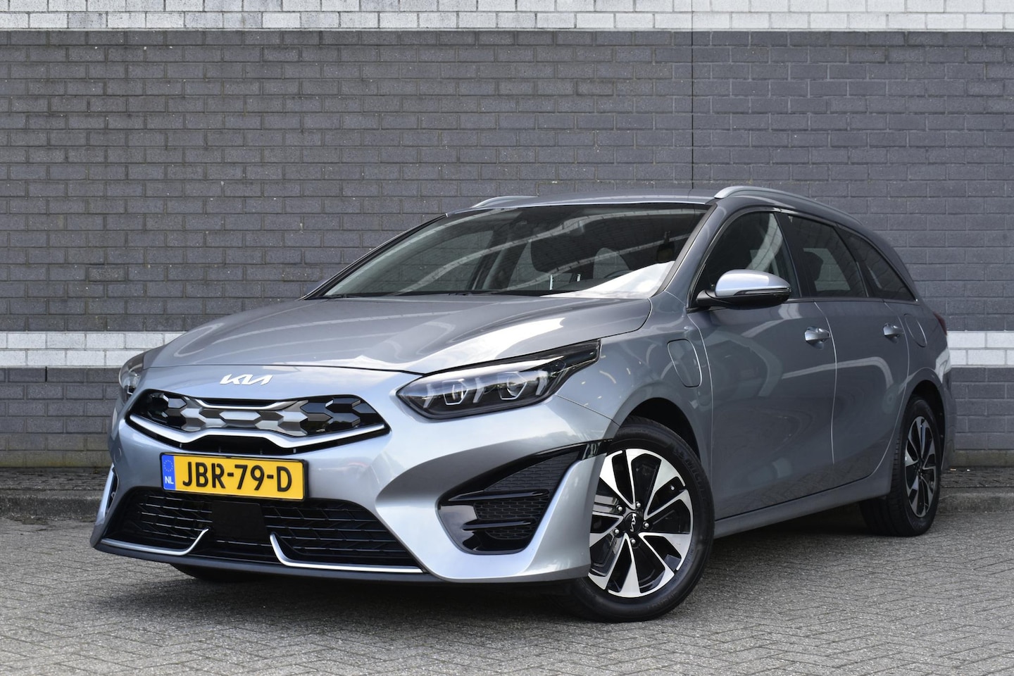 Kia Cee'd Sportswagon - Ceed 1.6 GDI PHEV DynamicPlusLine / Stuur + Stoelverwarming / Apple Carplay / LED / Keyles - AutoWereld.nl