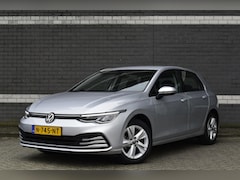 Volkswagen Golf - 1.0 eTSI Life DSG Automaat Apple CarPlay Sfeerverlichting Navigatie