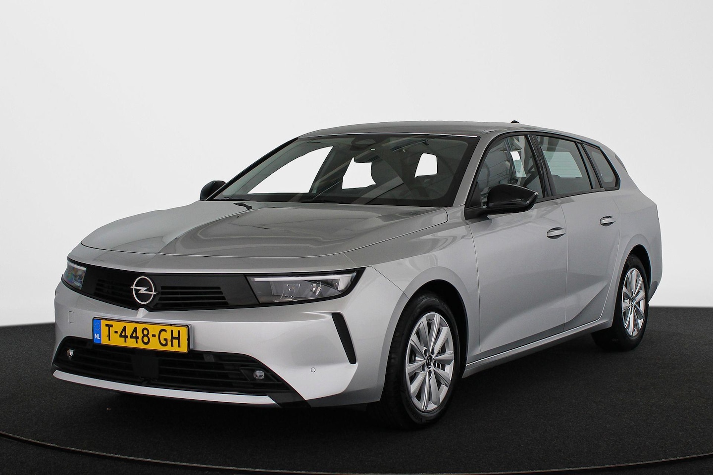 Opel Astra Sports Tourer - 1.2 Edition / Camera / Apple CarPlay / Sensoren - AutoWereld.nl