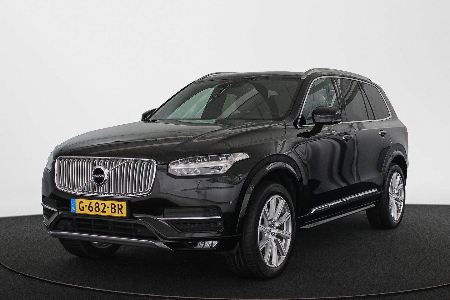 Volvo XC90 - 2.0 D5 AWD Inscription Trekhaak Memory Leder Stoelverwarming - AutoWereld.nl