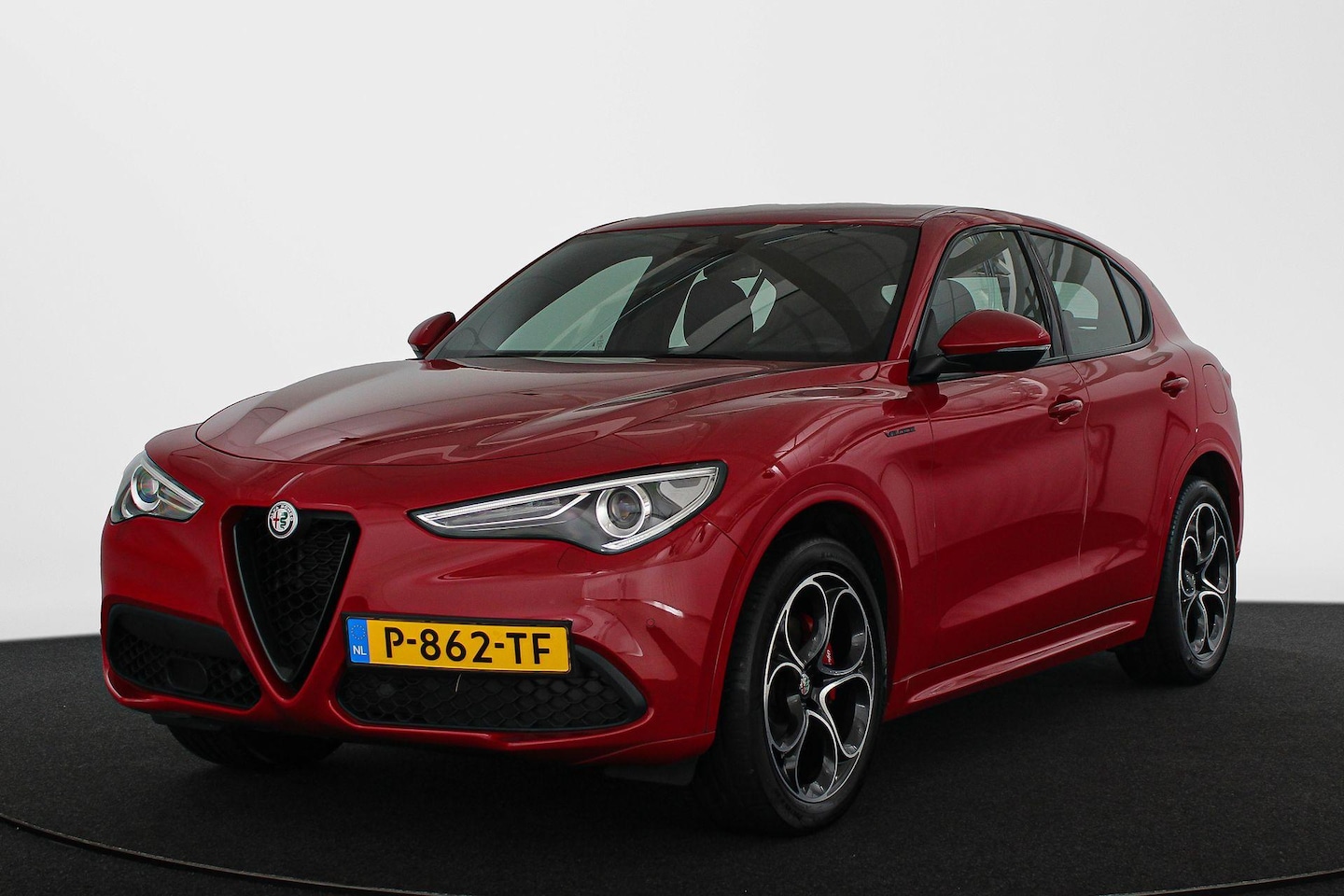 Alfa Romeo Stelvio - 2.0T 280pk AWD Veloce / Carplay / Adaptieve Cruise / Leder / Memory - AutoWereld.nl