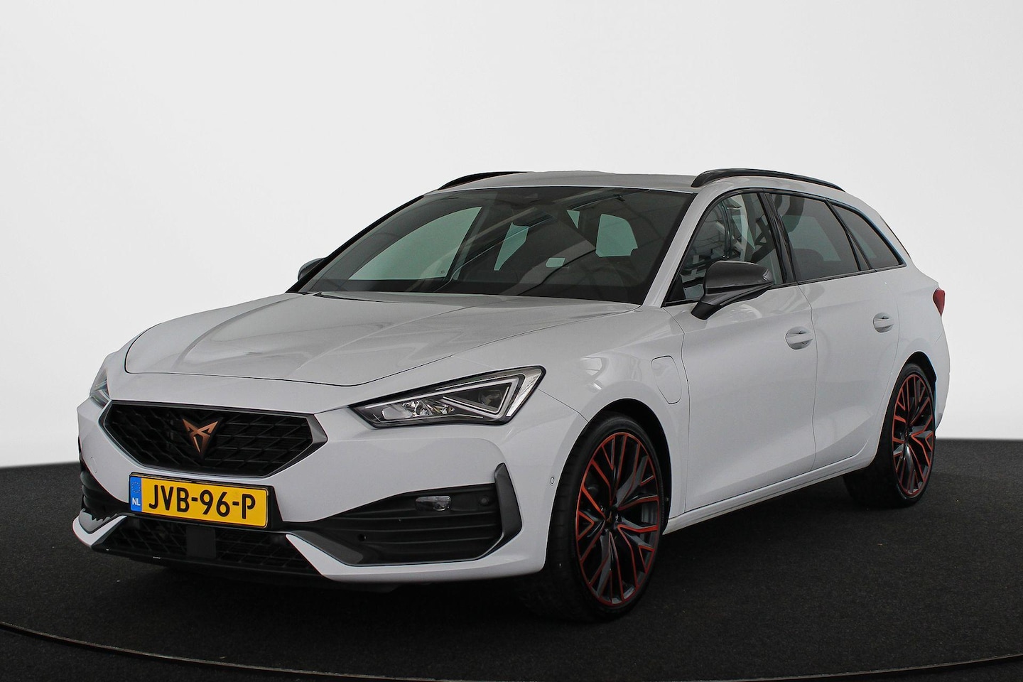 CUPRA Leon Sportstourer - 1.4 e-Hybrid VZ 245 Adrenaline SOH 100% Elektrische Stoel Memory Achteruitrijcamera - AutoWereld.nl