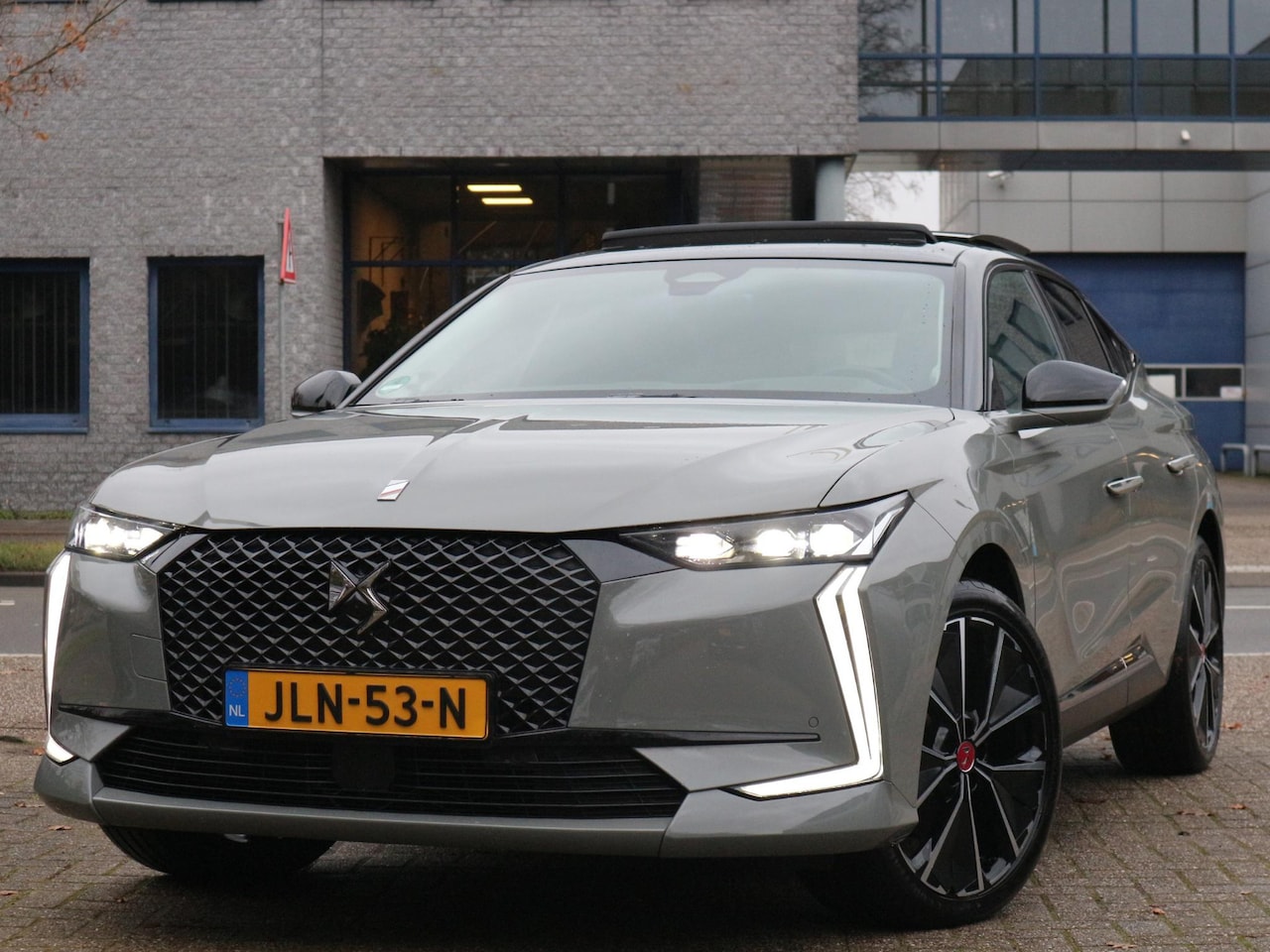 DS 4 - E-Tense Performance Line+ / SOH 98% / Night Vision / Pano Dak / FOCAL / Massage - AutoWereld.nl