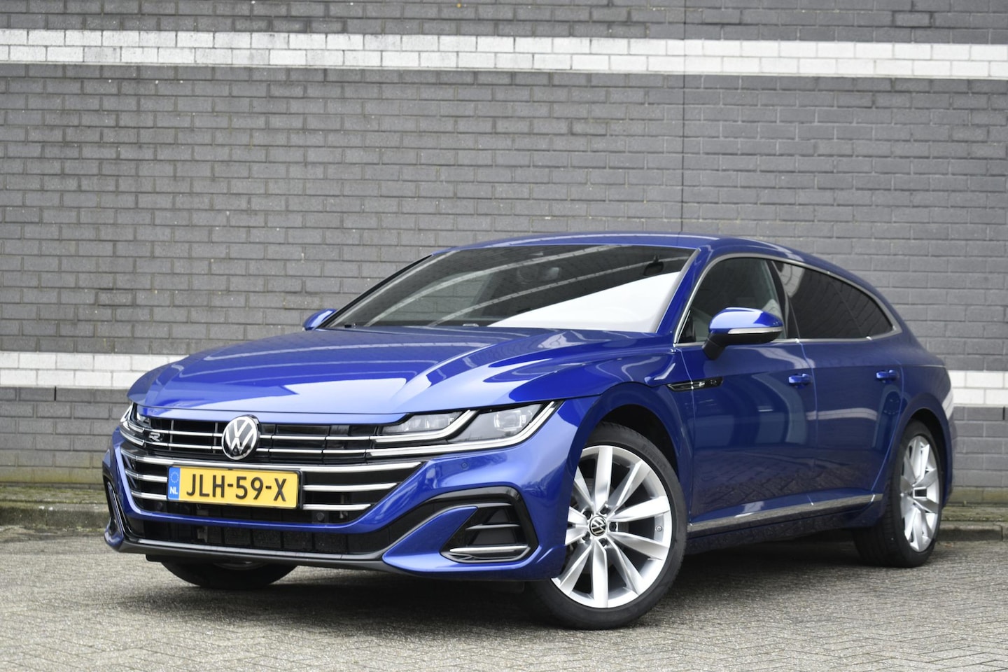 Volkswagen Arteon Shooting Brake - 1.4 TSI eHybrid R-Line Business+ / Elek. Trekhaak / Nappa Leder / Stuur-Stoelverwarming / - AutoWereld.nl