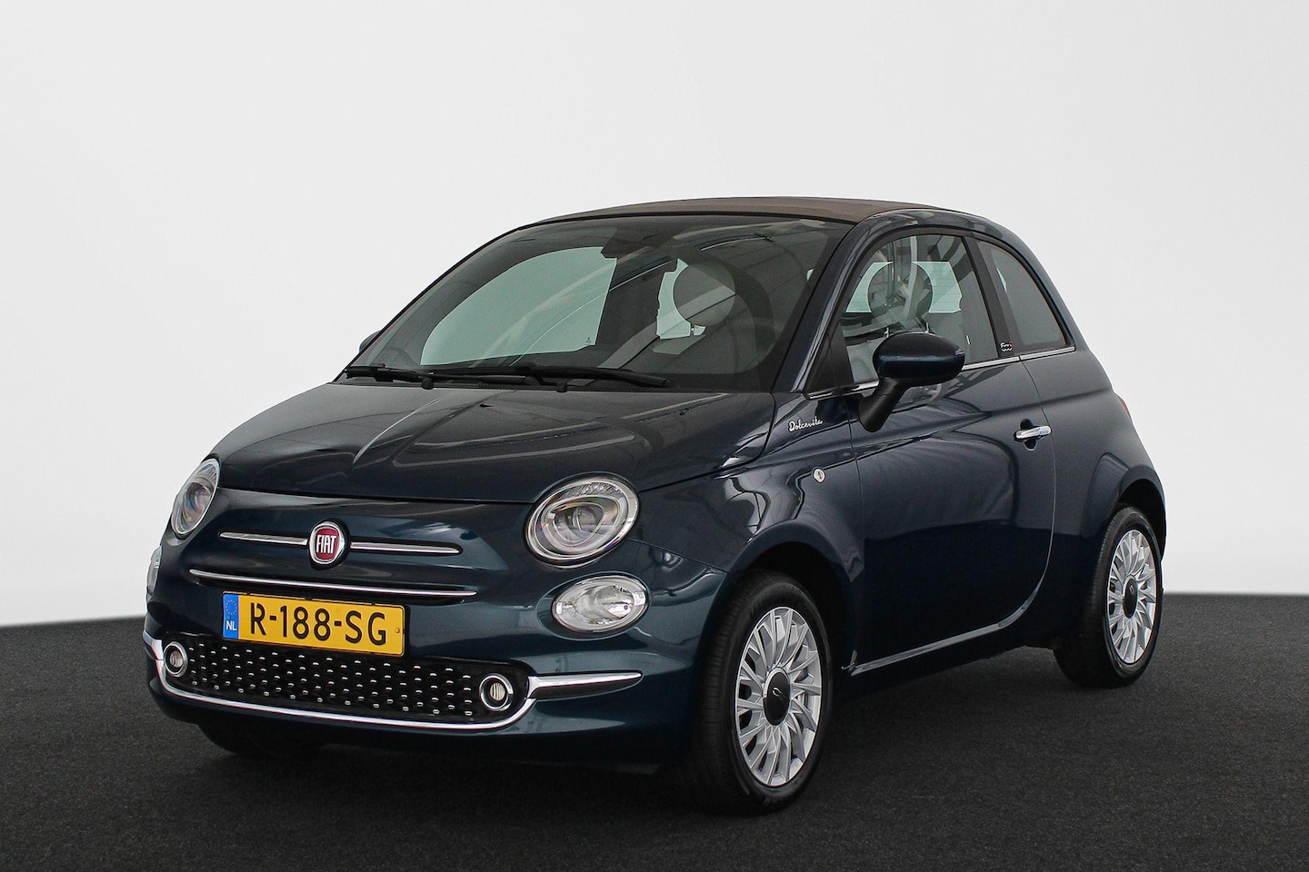 Fiat 500 C - 1.0 Hybrid Dolcevita Navigatie Climate Control Apple CarPlay - AutoWereld.nl