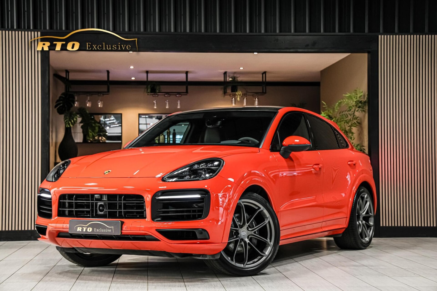 Porsche Cayenne - 3.0 Lightweight|Carbon|ACC|22''|PTS|trekhaak - AutoWereld.nl