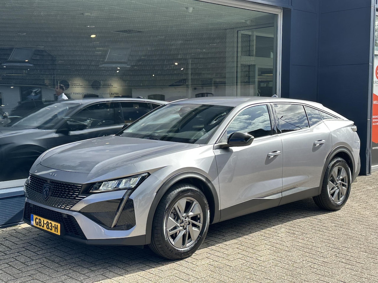 Peugeot 408 - 1.2 Turbo Allure 130PK EAT8 | Automaat | Navigatie | Stoelverwarming | Camera | Draadloos - AutoWereld.nl