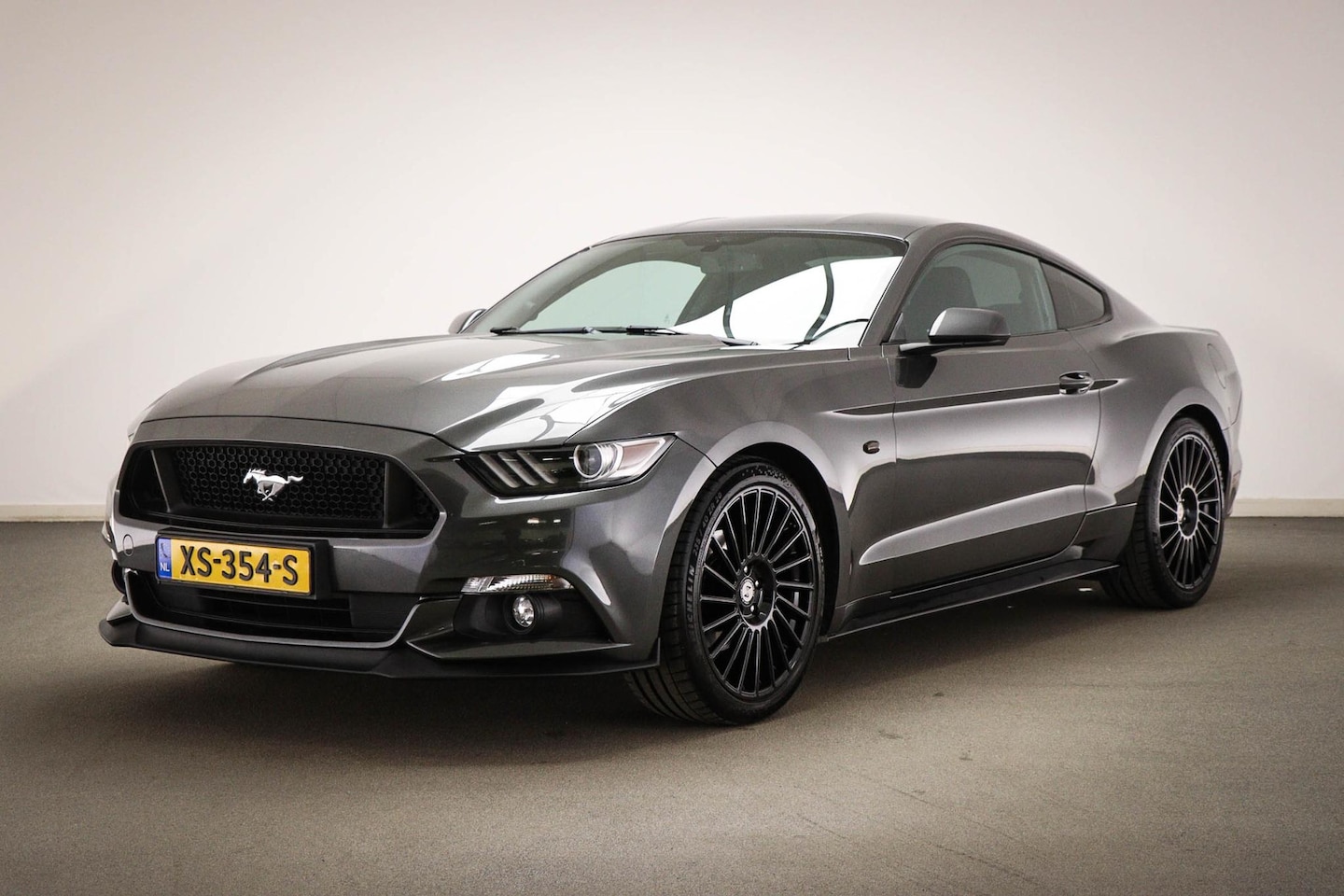 Ford Mustang - USA 3.7 V6 | AIRCO | CRUISE CONTROL | DEFA | 20" - AutoWereld.nl