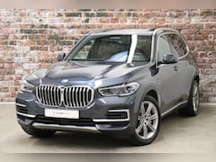 BMW X5 - xDrive45e High Executive xLine Automaat / Panoramadak / Trekhaak / Stoelventilatie / Lucht