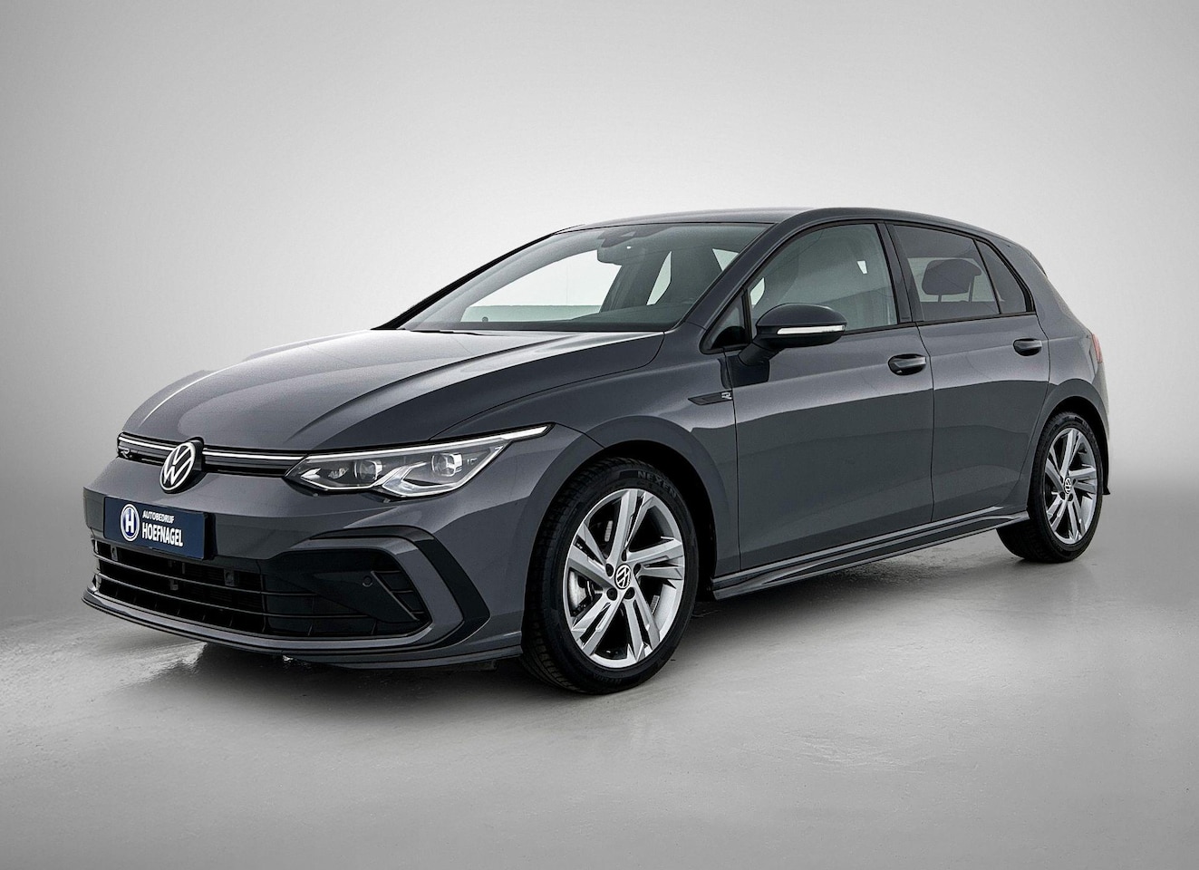 Volkswagen Golf - 1.5 eTSI R-Line (2x)| Stoelverwarming | Carplay | Adaptive Cruise | - AutoWereld.nl