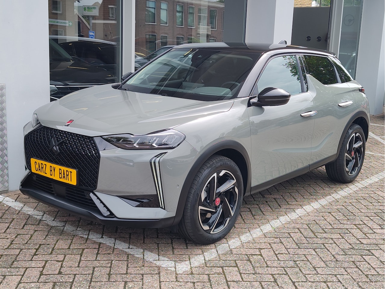 DS 3 - 1.2 TURBO PERFORMANCE LINE+ AUTOMAAT Keyless | Alcantara | Carplay/Android - AutoWereld.nl
